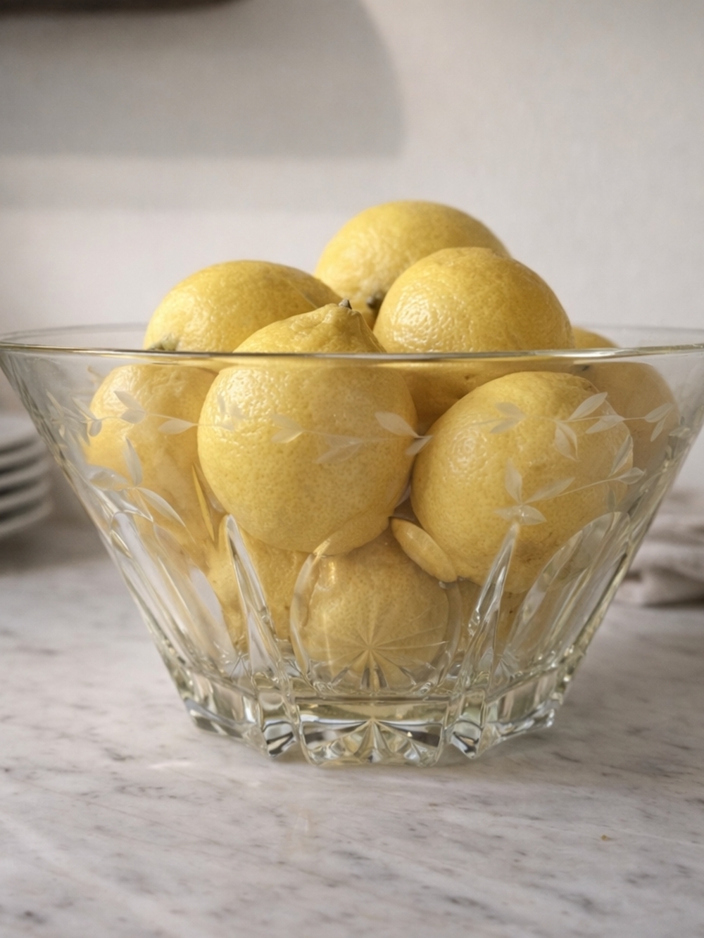 Vintage Pressed Glass Bowl Starburst Etched Leaf 9.75” Serving